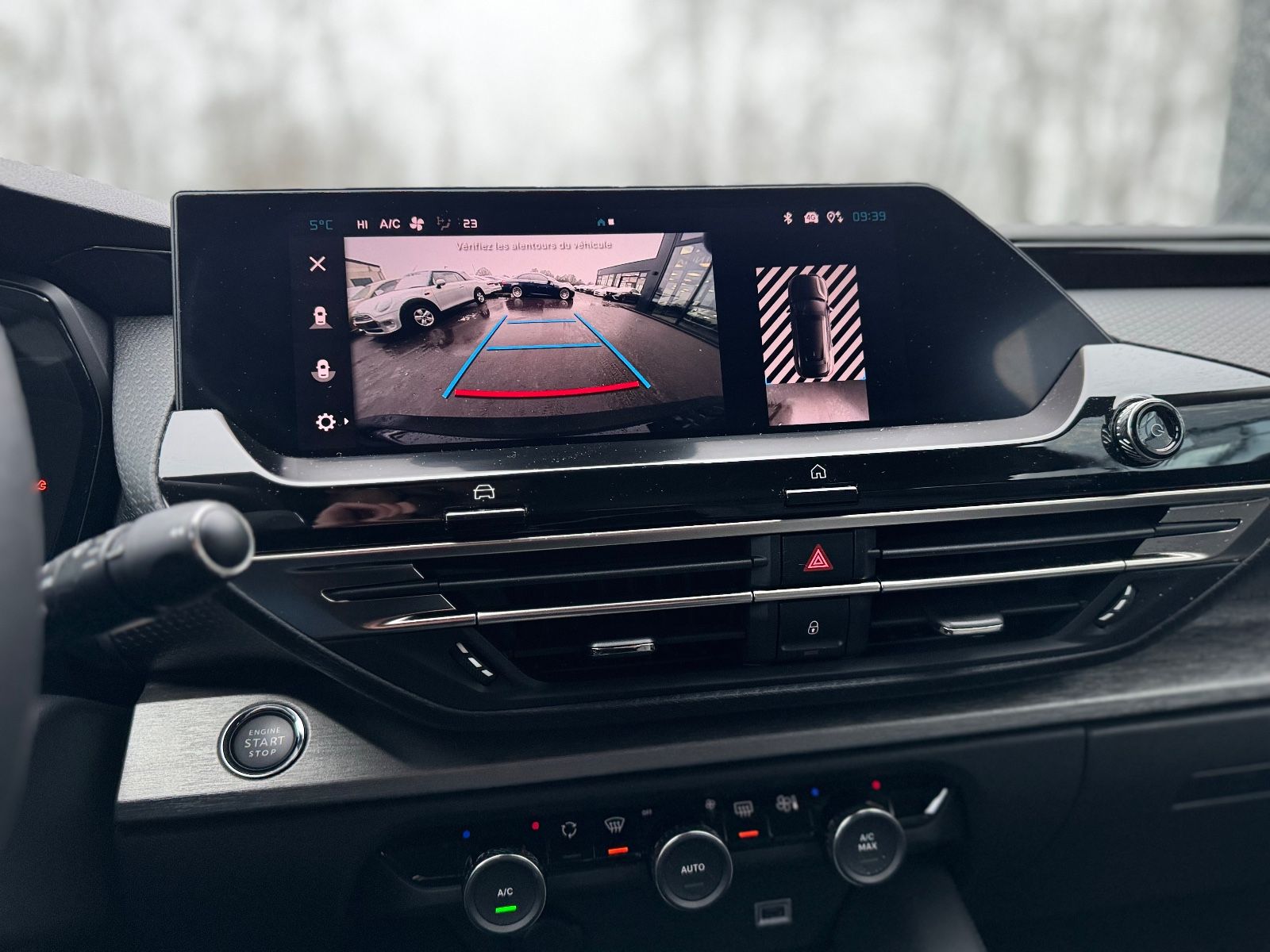 Fahrzeugabbildung Citroën C5 X FEEL PLUG IN HYBRID*AUT*1.HD*KAMERA*NAVI*