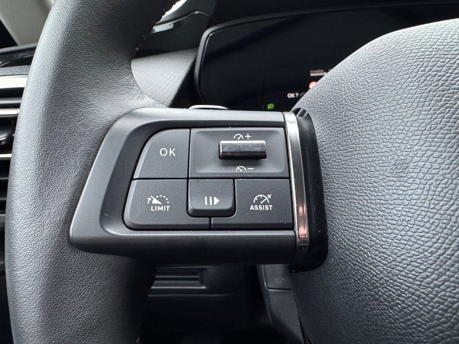 Fahrzeugabbildung Citroën C5 X FEEL PLUG IN HYBRID*AUT*1.HD*KAMERA*NAVI*