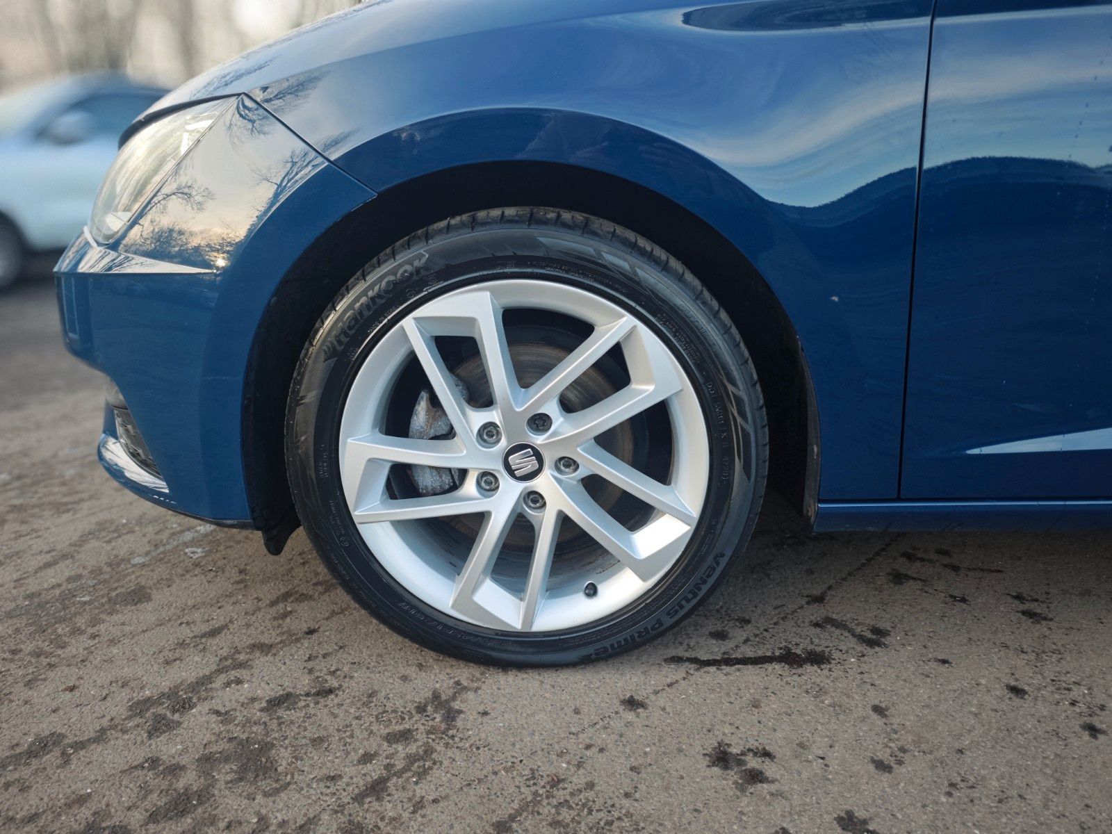 Fahrzeugabbildung SEAT LEON ST XCELLENCE*AUT*2.HD*ACC*BEATS*NAVI*