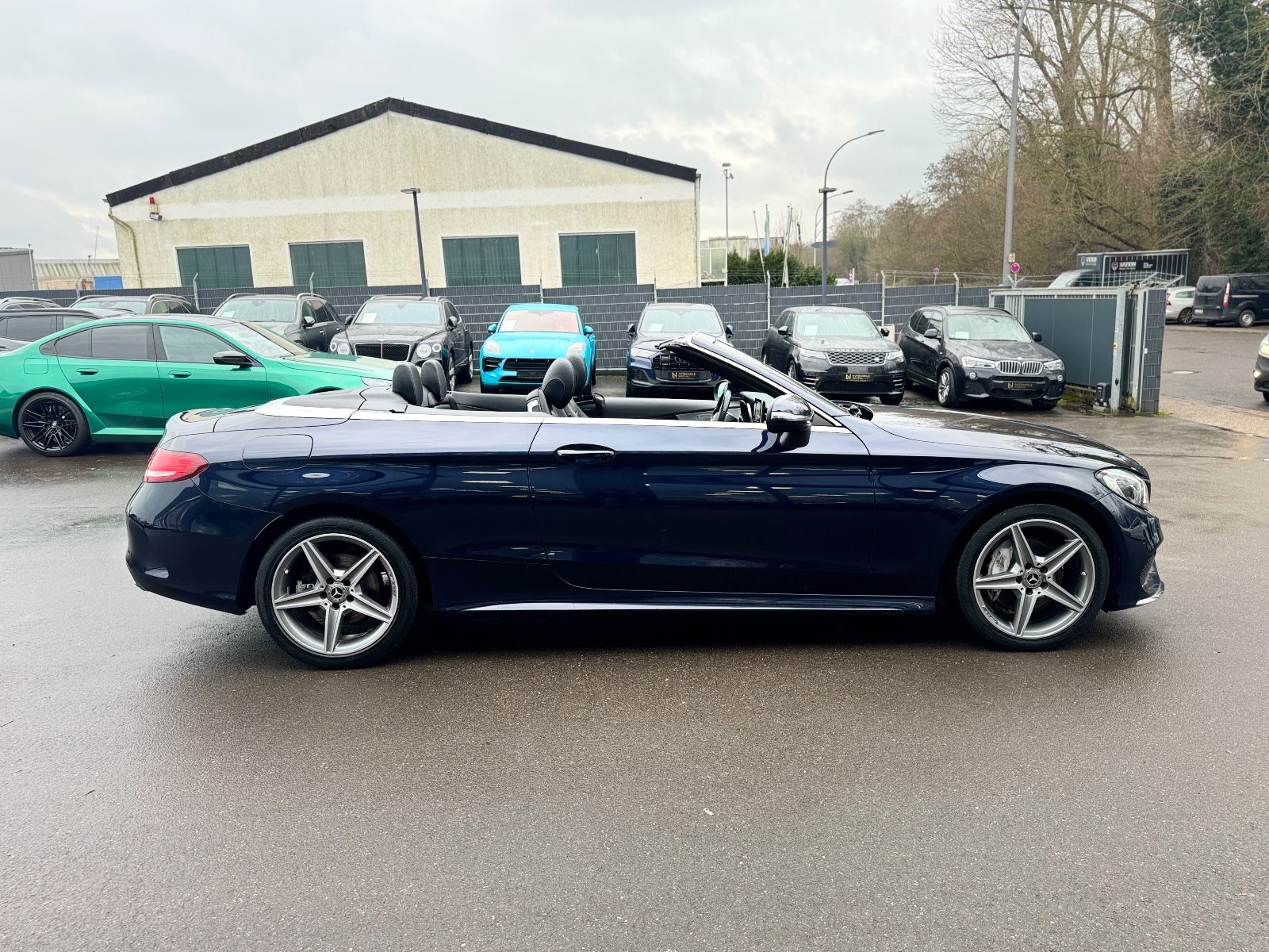 Fahrzeugabbildung Mercedes-Benz C 180 CABRIO*AMG-LINE*AIRSCARF*LEDER*VOLL-LED*