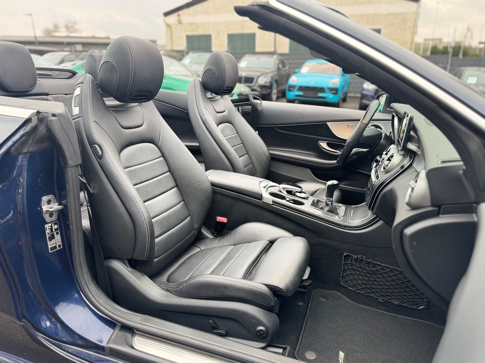 Fahrzeugabbildung Mercedes-Benz C 180 CABRIO*AMG-LINE*AIRSCARF*LEDER*VOLL-LED*