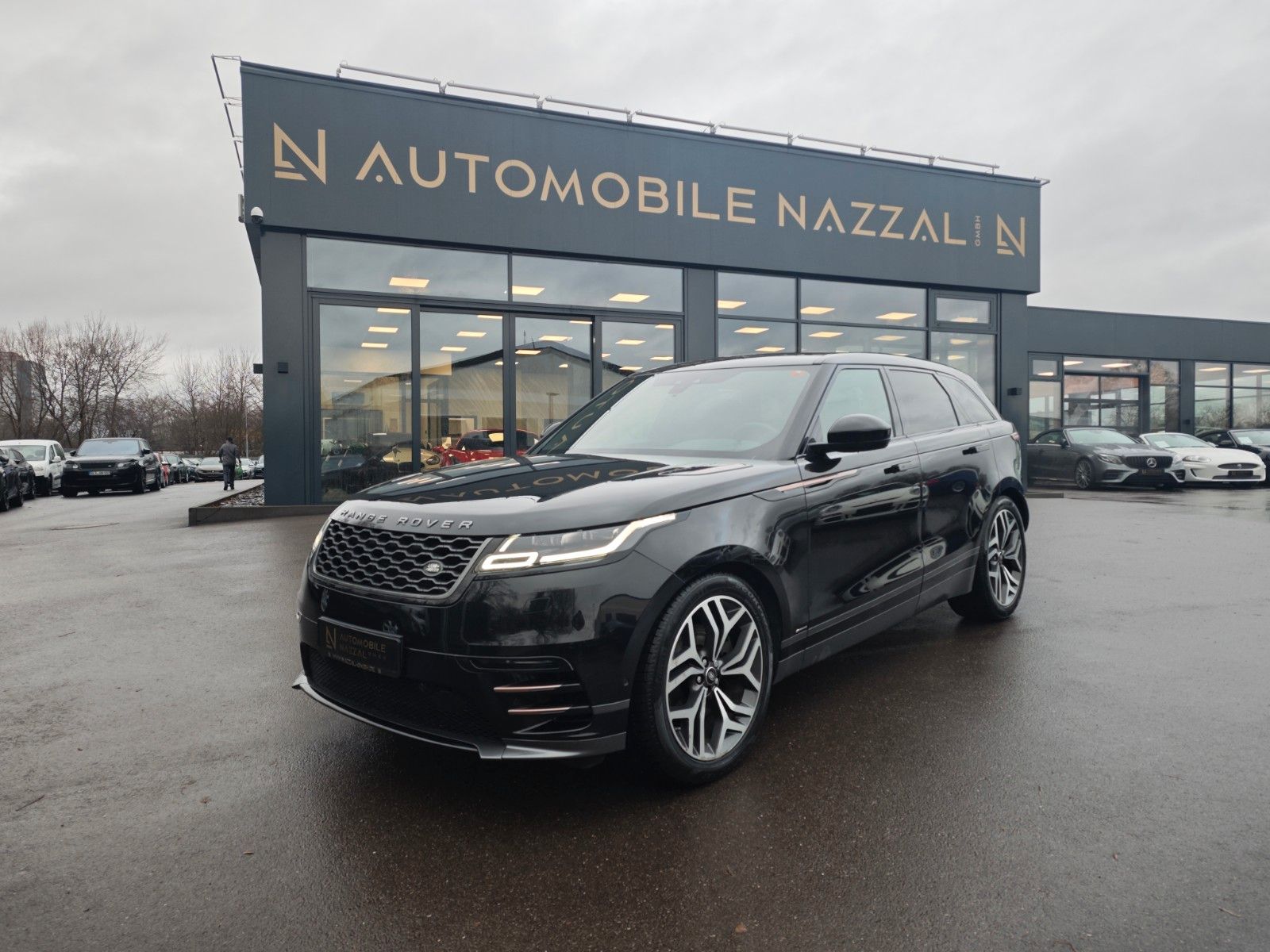 Land Rover RANGE ROVER VELAR P300D*R-DYNAMIC*PANORAMA*LUFT*