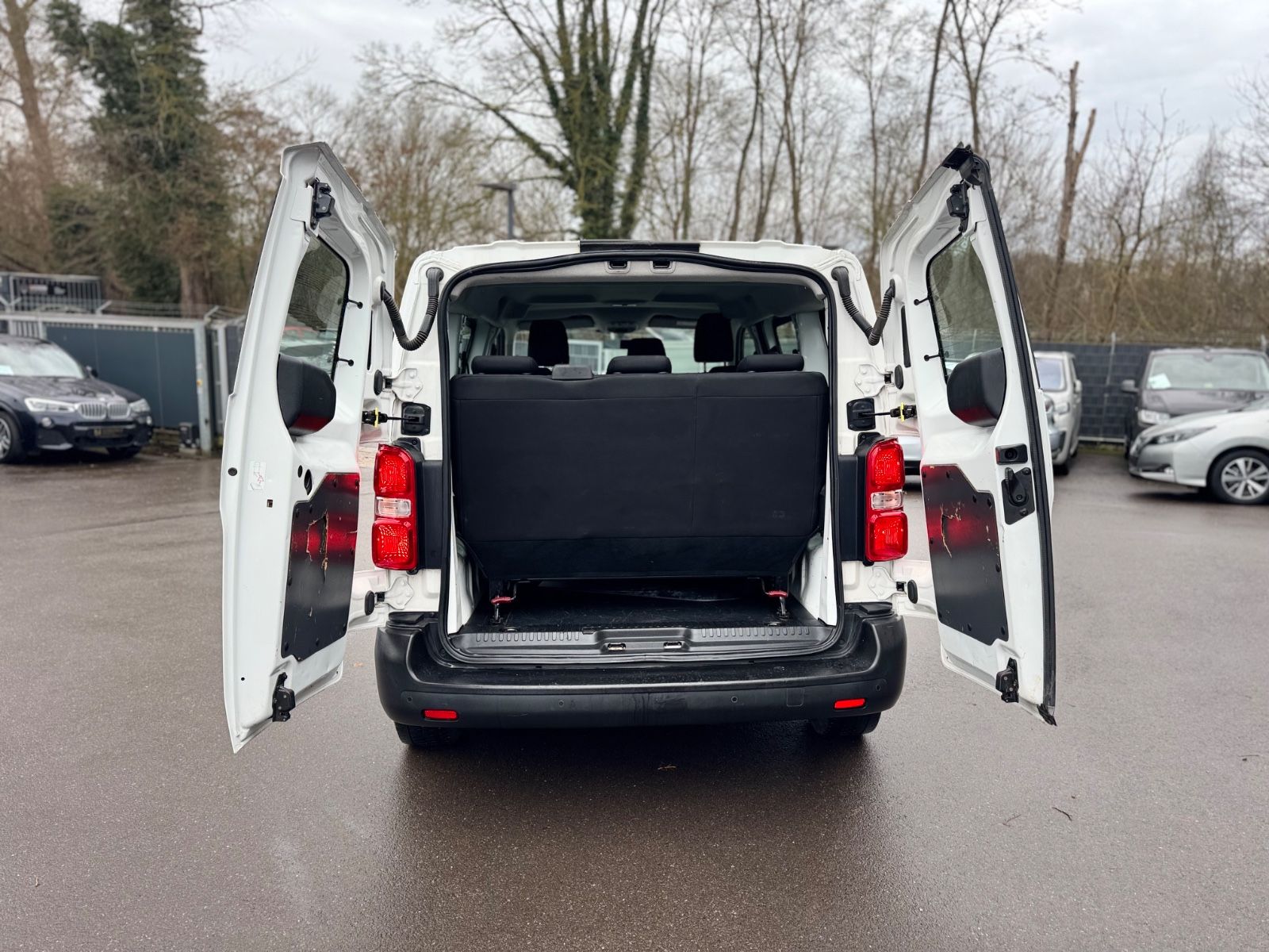 Fahrzeugabbildung Opel VIVARO *L1 *9 SITZER*KLIMA*NAVI*1.HD*PDC*TOP