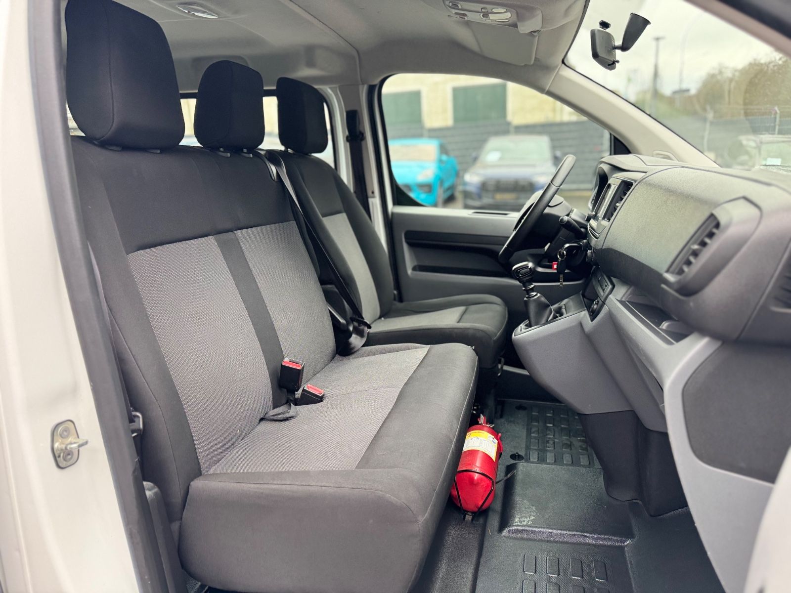 Fahrzeugabbildung Opel VIVARO *L1 *9 SITZER*KLIMA*NAVI*1.HD*PDC*TOP