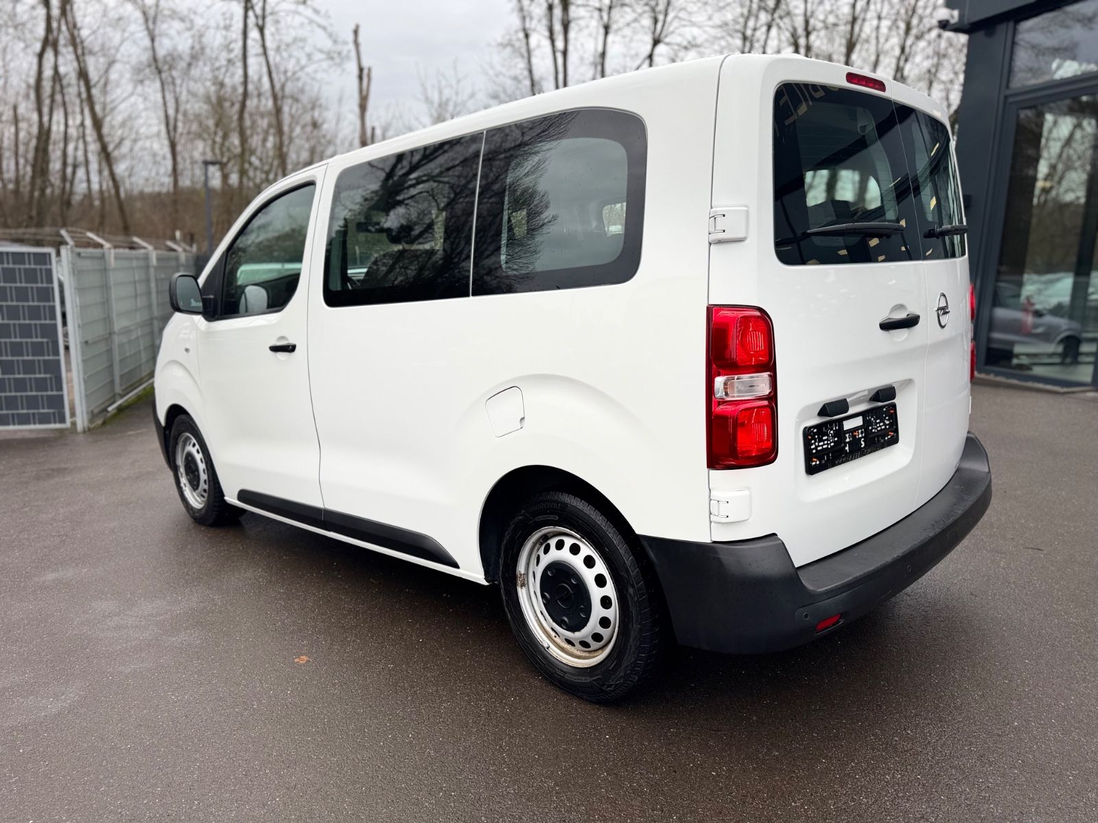 Fahrzeugabbildung Opel VIVARO *L1 *9 SITZER*KLIMA*NAVI*1.HD*PDC*TOP