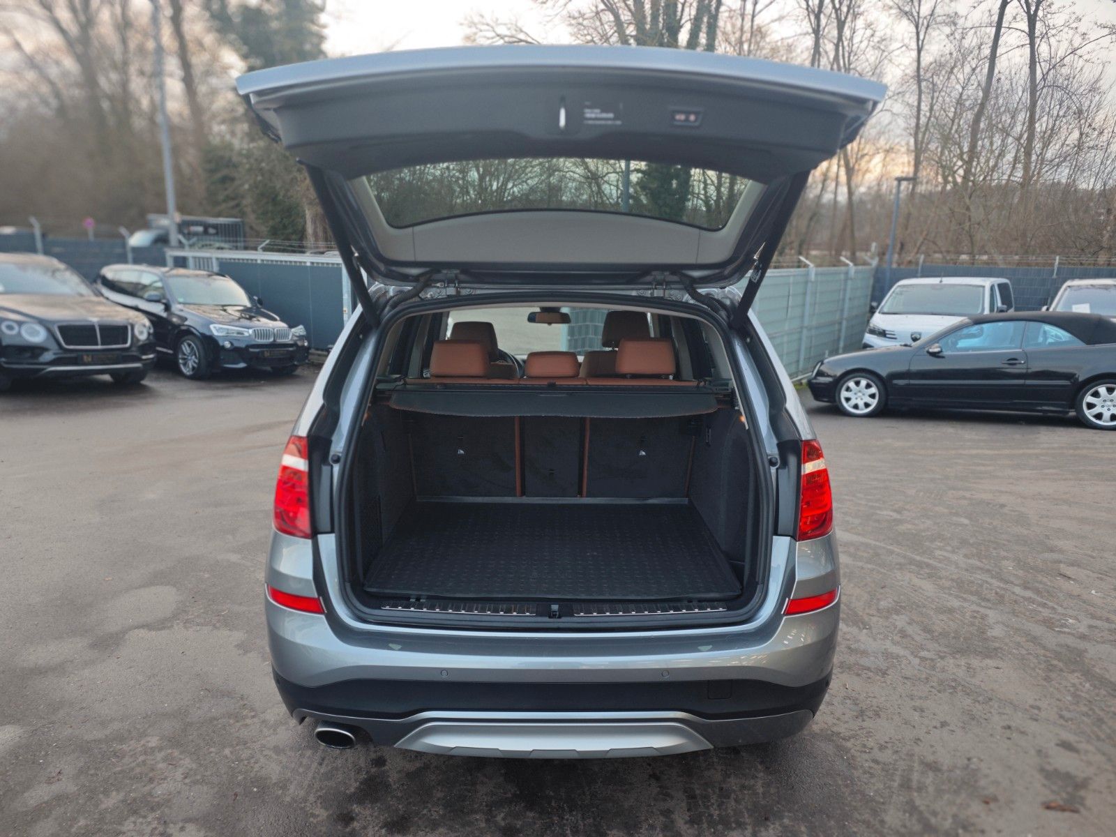 Fahrzeugabbildung BMW X3 xDrive 20 d XLINE*AUT*HEAD-UP*LEDER BRAUN*2HD