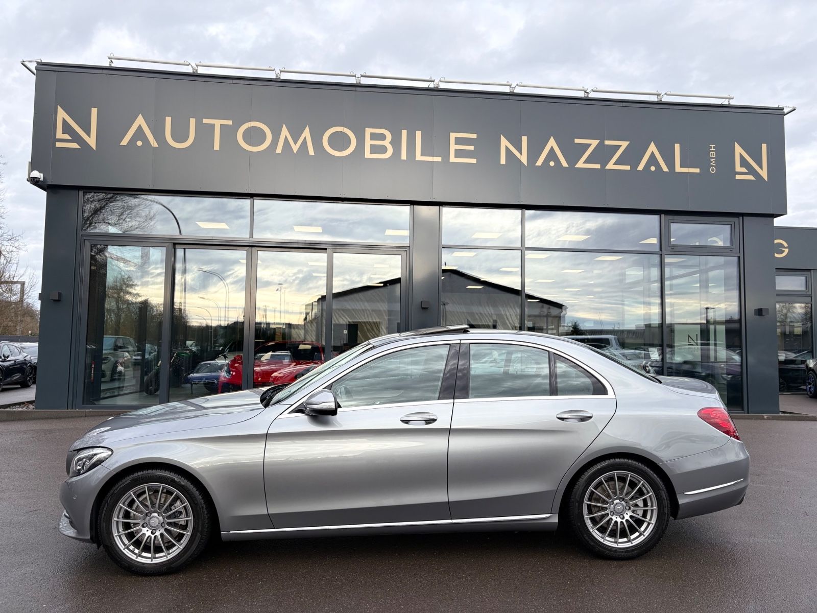 Fahrzeugabbildung Mercedes-Benz C 200 LIM*AUT*AVANTGARDE*EL.SD*SHZ*2.HD*TOP