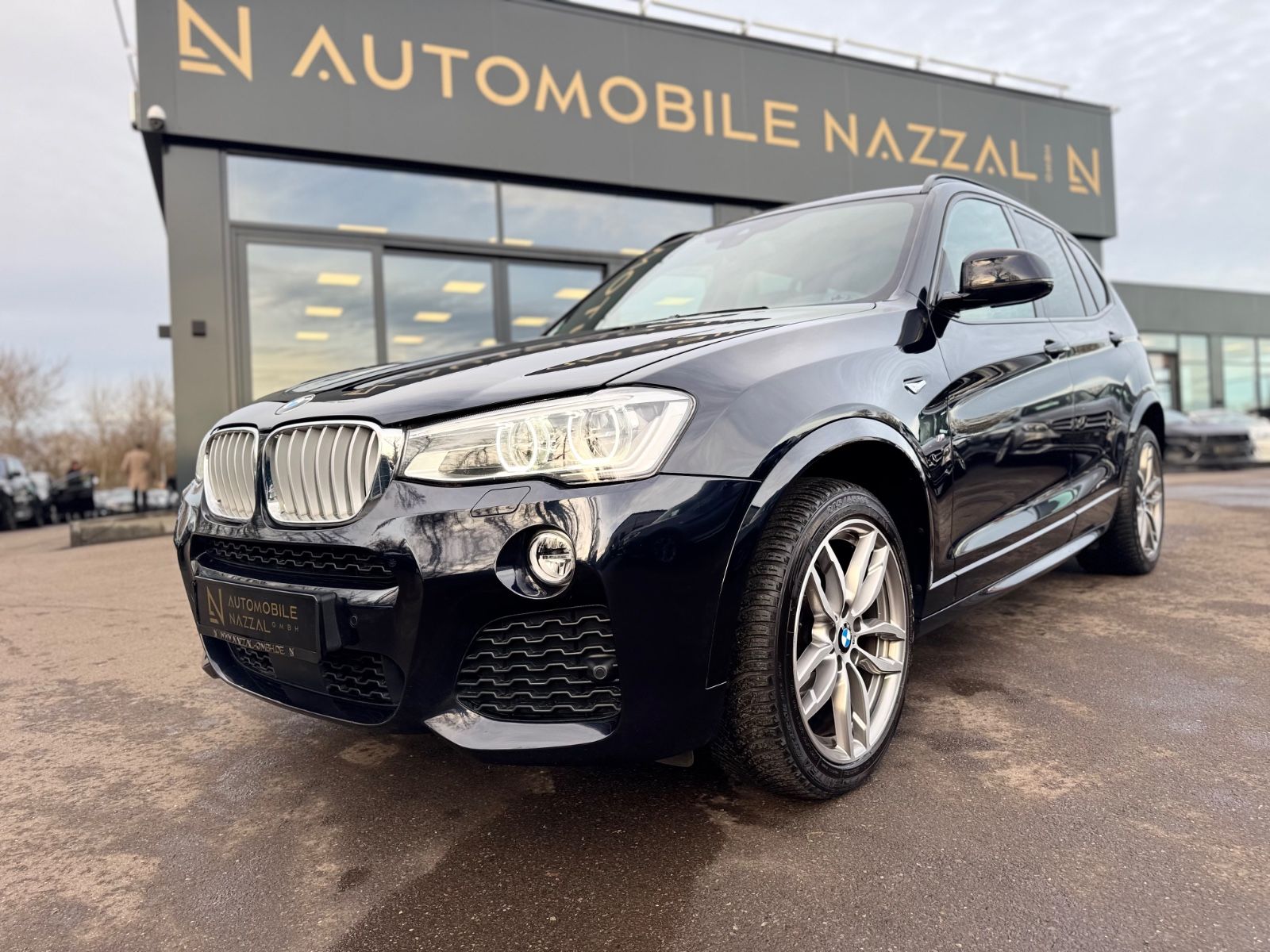 Fahrzeugabbildung BMW X3 28i xDRIVE*M SPORT*HEAD-UP*NAVI*LED*KAMERA*