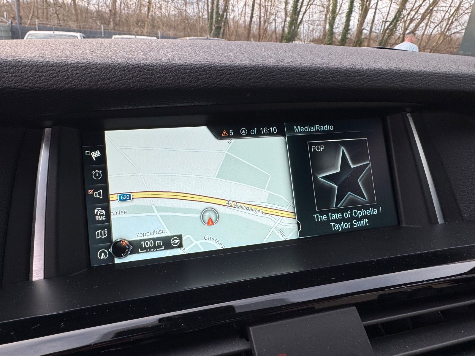 Fahrzeugabbildung BMW X3 28i xDRIVE*M SPORT*HEAD-UP*NAVI*LED*KAMERA*