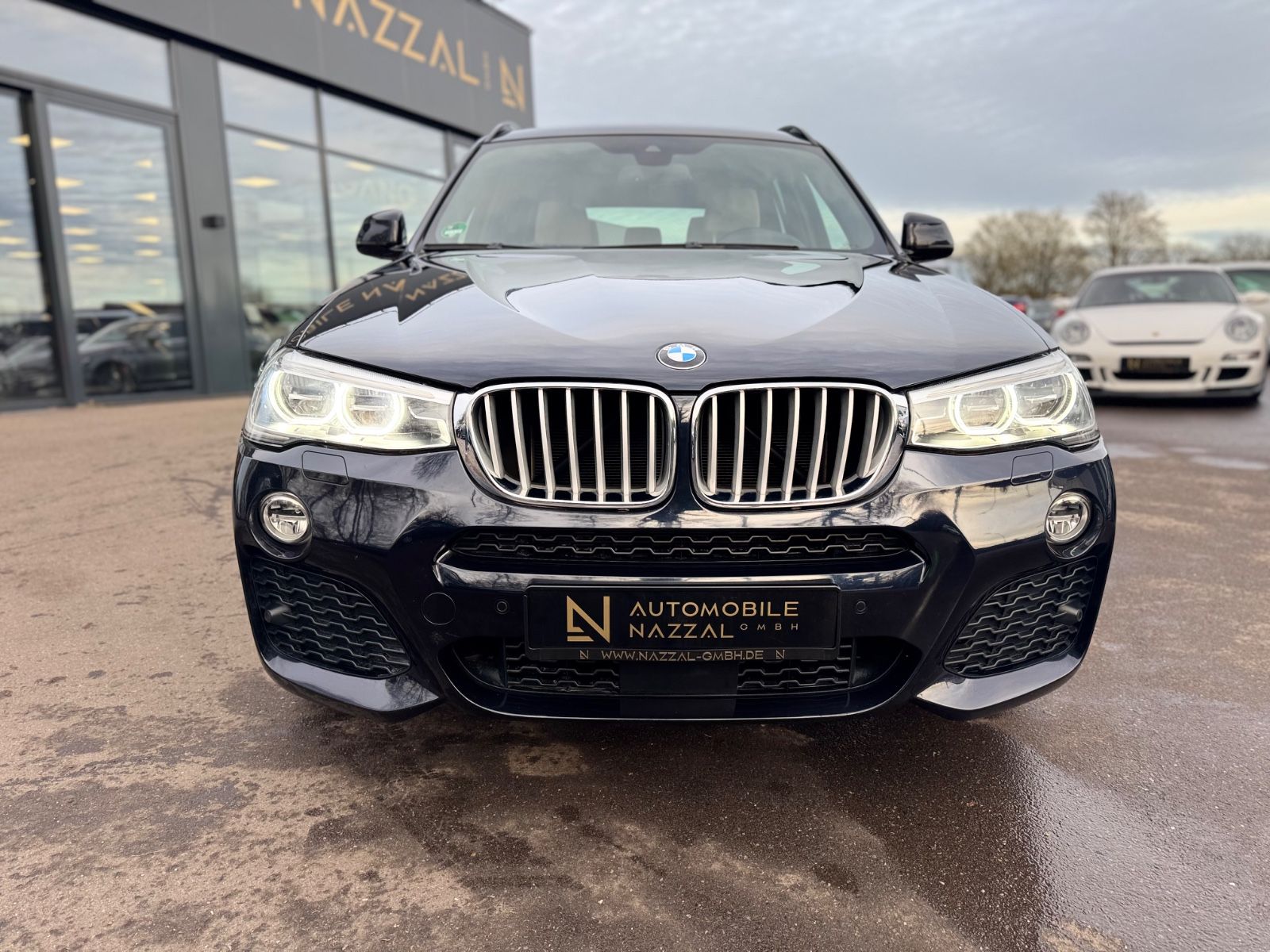 Fahrzeugabbildung BMW X3 28i xDRIVE*M SPORT*HEAD-UP*NAVI*LED*KAMERA*