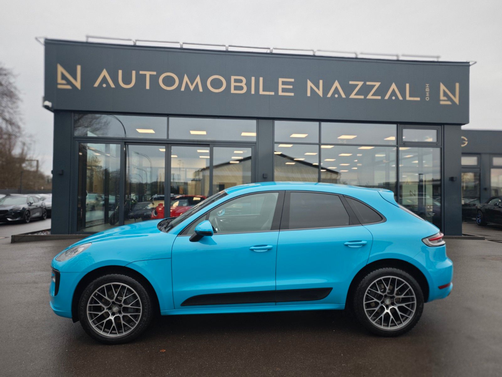 Fahrzeugabbildung Porsche MACAN S*PTS MIAMI BLUE*SPORT DESIGN*PASM*20.ZOLL
