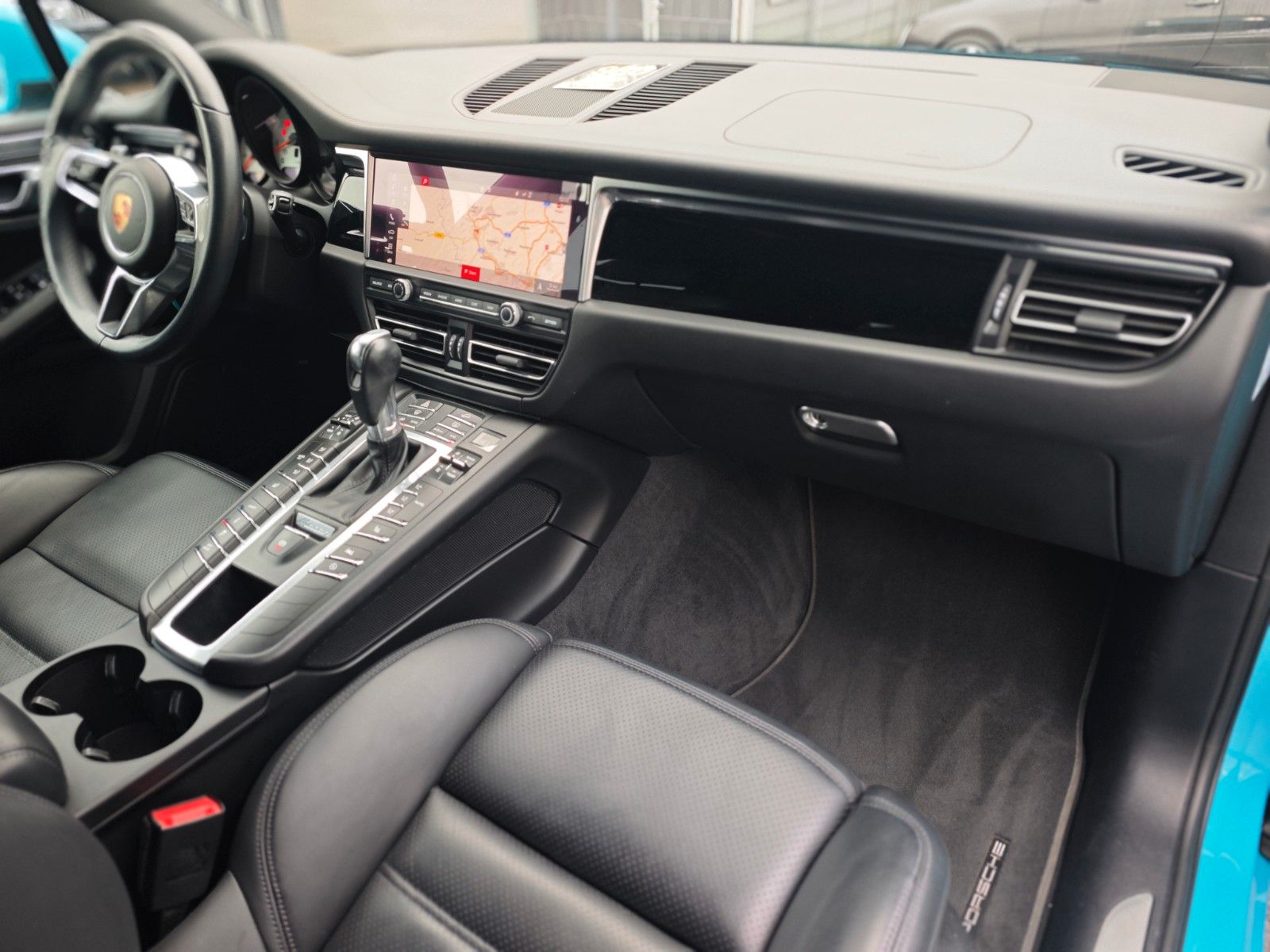 Fahrzeugabbildung Porsche MACAN S*PTS MIAMI BLUE*SPORT DESIGN*PASM*20.ZOLL