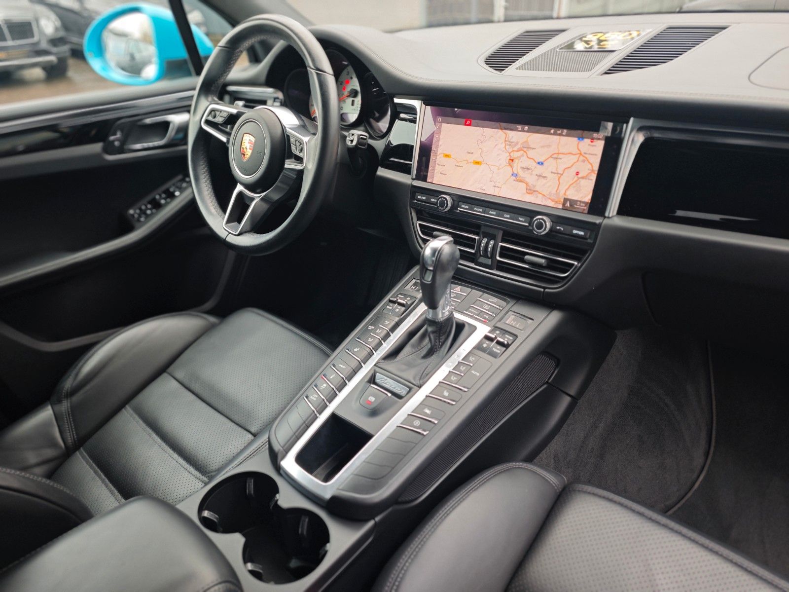 Fahrzeugabbildung Porsche MACAN S*PTS MIAMI BLUE*SPORT DESIGN*PASM*20.ZOLL