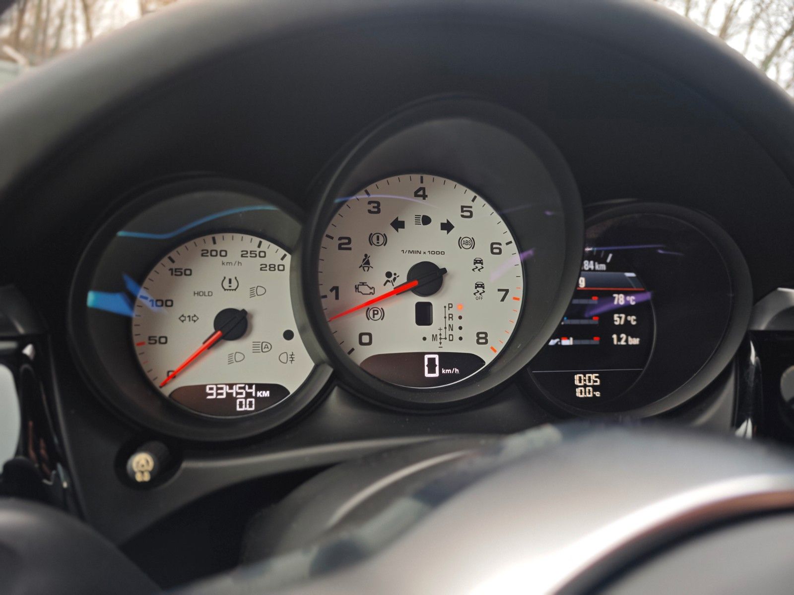 Fahrzeugabbildung Porsche MACAN S*PTS MIAMI BLUE*SPORT DESIGN*PASM*20.ZOLL