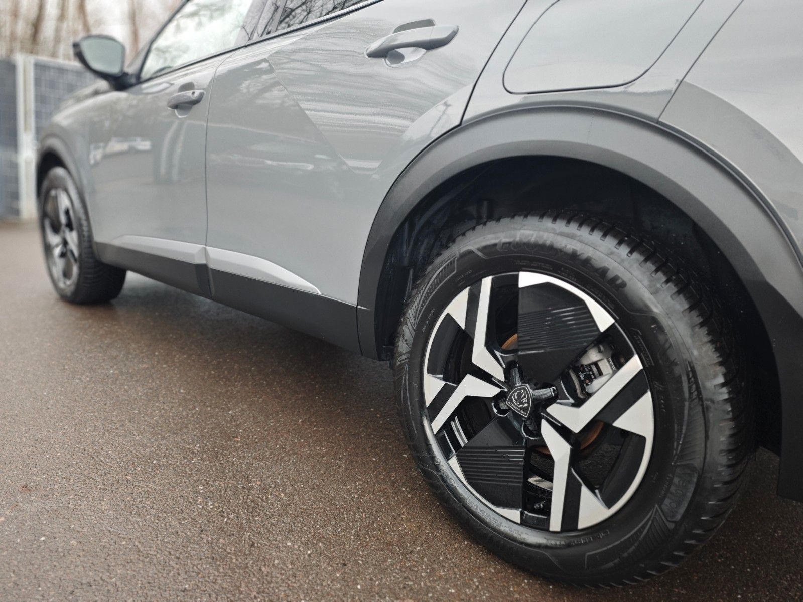 Fahrzeugabbildung Peugeot 2008 GT*AUT*1.HD*VOLL-LED*KAMERA*ASSIST PACK*TOP