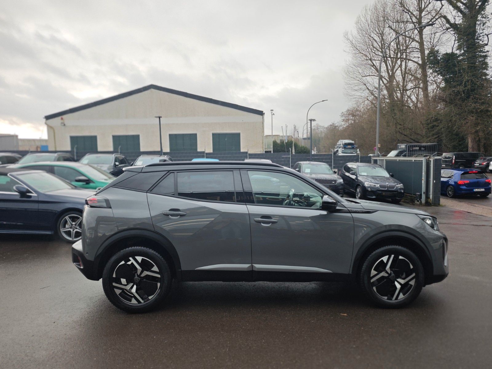 Fahrzeugabbildung Peugeot 2008 GT*AUT*1.HD*VOLL-LED*KAMERA*ASSIST PACK*TOP