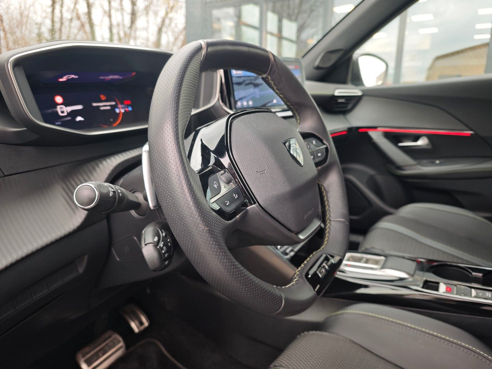 Fahrzeugabbildung Peugeot 2008 GT*AUT*1.HD*VOLL-LED*KAMERA*ASSIST PACK*TOP