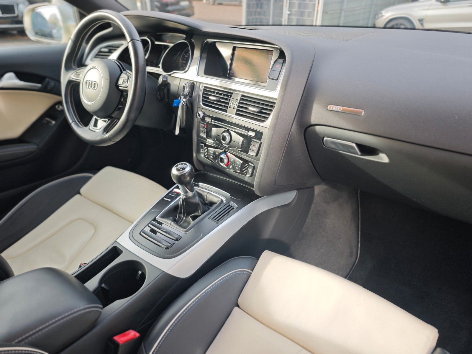 Fahrzeugabbildung Audi A5 COUPE *S-LINE SPORT+*BI-XENON*SHZ*PDC*