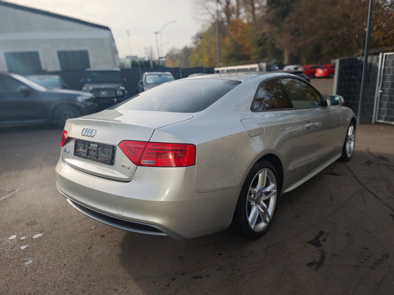 Fahrzeugabbildung Audi A5 COUPE *S-LINE SPORT+*BI-XENON*SHZ*PDC*