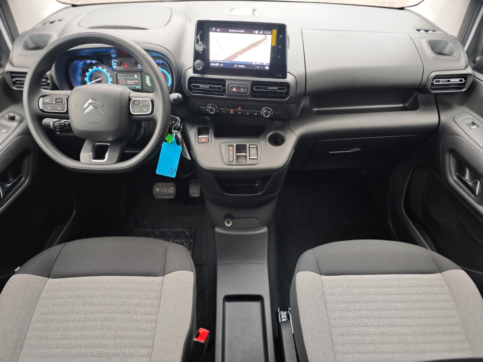 Fahrzeugabbildung Citroën BERLINGO FEEL*AUT*2X SCHIEBETÜREN*1.HD*5 SITZER*