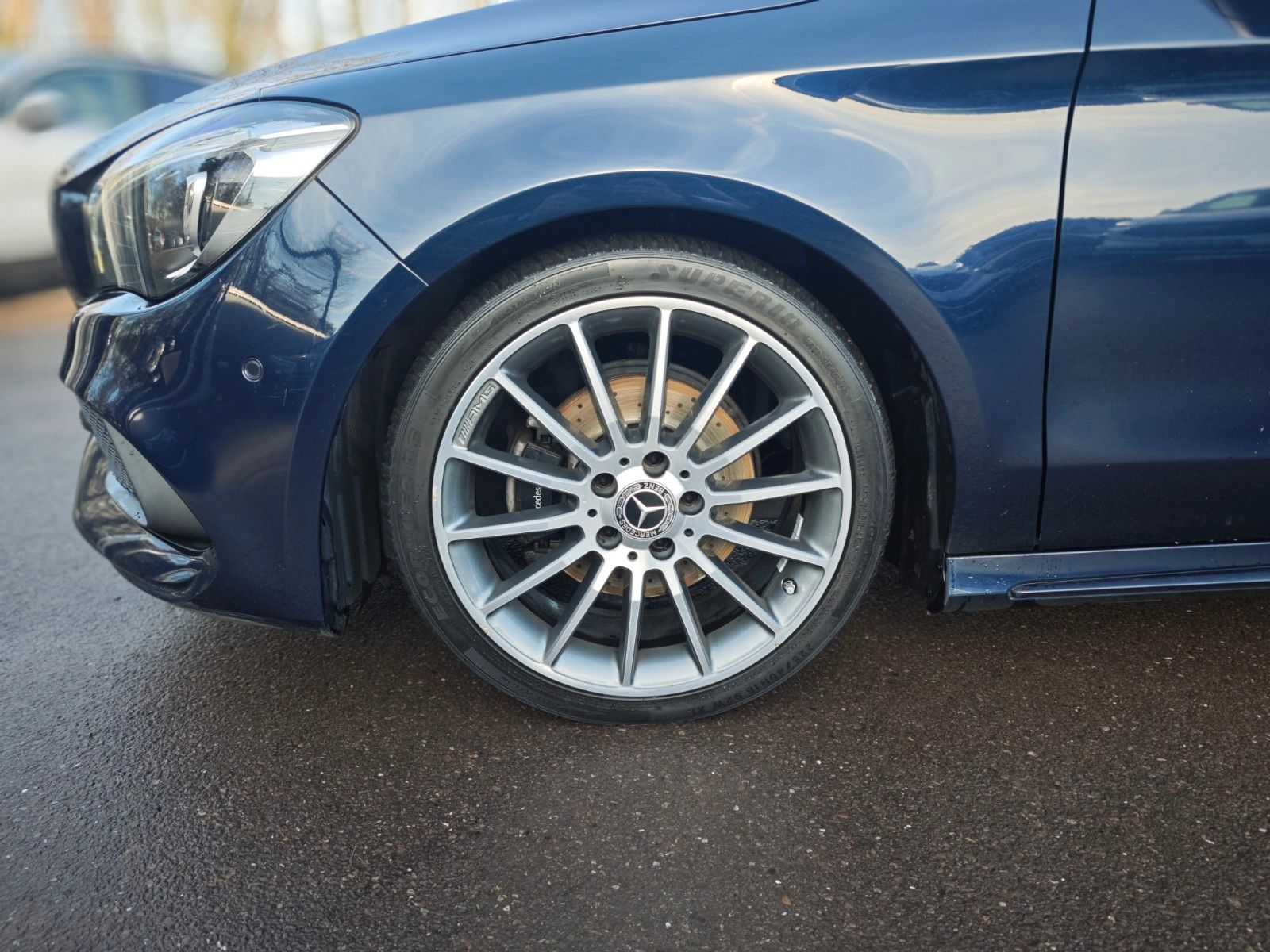 Fahrzeugabbildung Mercedes-Benz CLA 180 SHOOTING BRAKE*AMG-LINE*AHK*LED*ALCANTAR