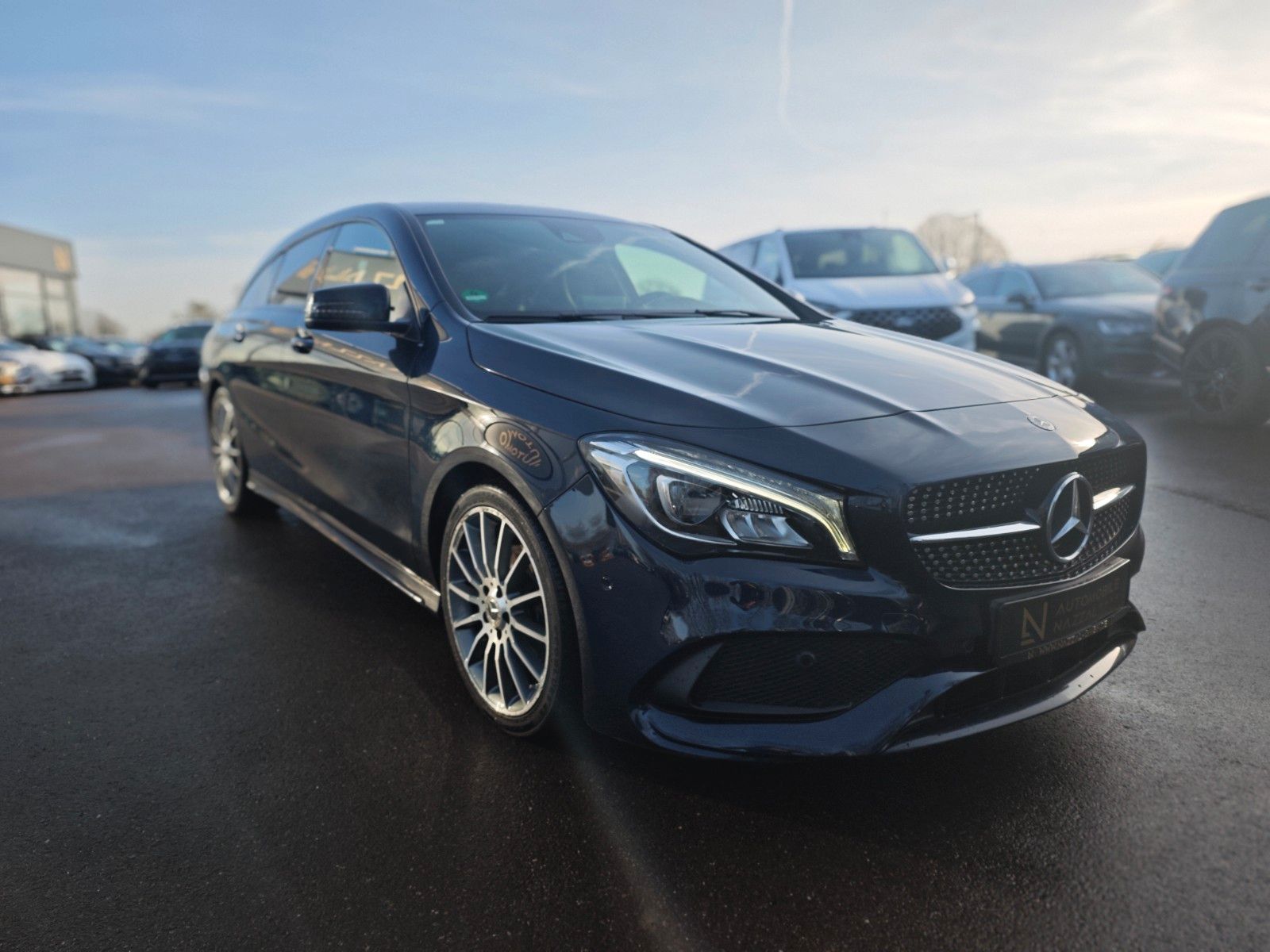 Fahrzeugabbildung Mercedes-Benz CLA 180 SHOOTING BRAKE*AMG-LINE*AHK*LED*ALCANTAR