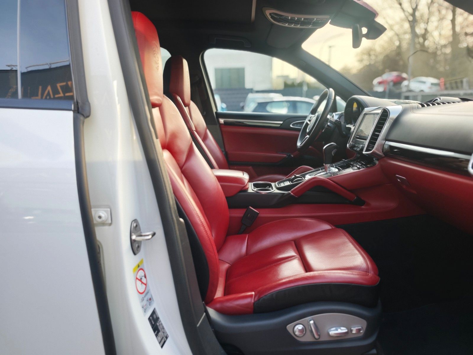 Fahrzeugabbildung Porsche CAYENNE DIESEL*PLATINIUM*PANO*LEDER*BOSE*2.HD*