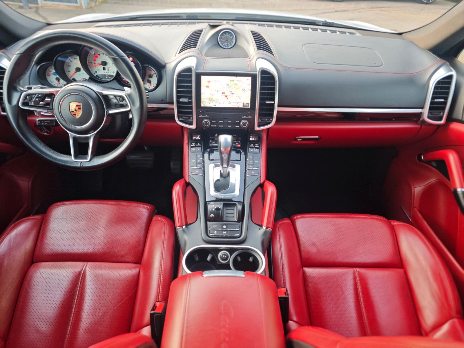 Fahrzeugabbildung Porsche CAYENNE DIESEL*PLATINIUM*PANO*LEDER*BOSE*2.HD*