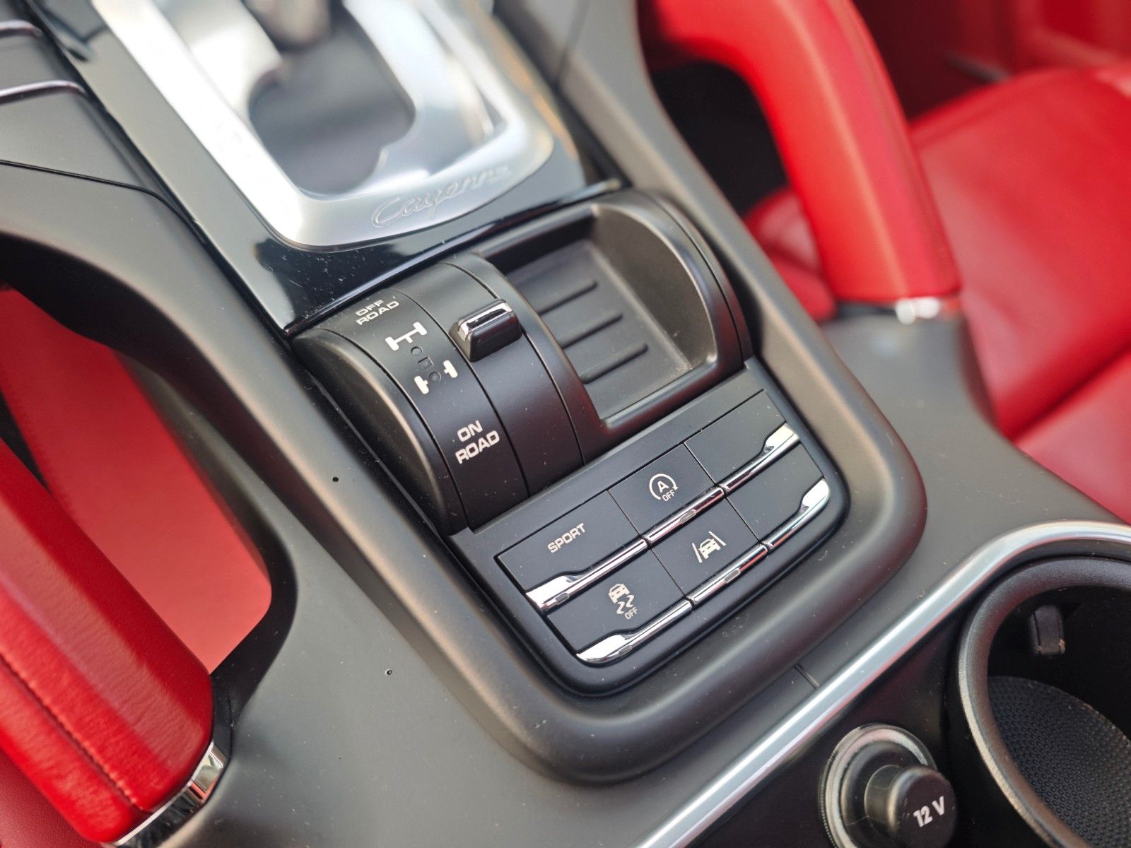 Fahrzeugabbildung Porsche CAYENNE DIESEL*PLATINIUM*PANO*LEDER*BOSE*2.HD*