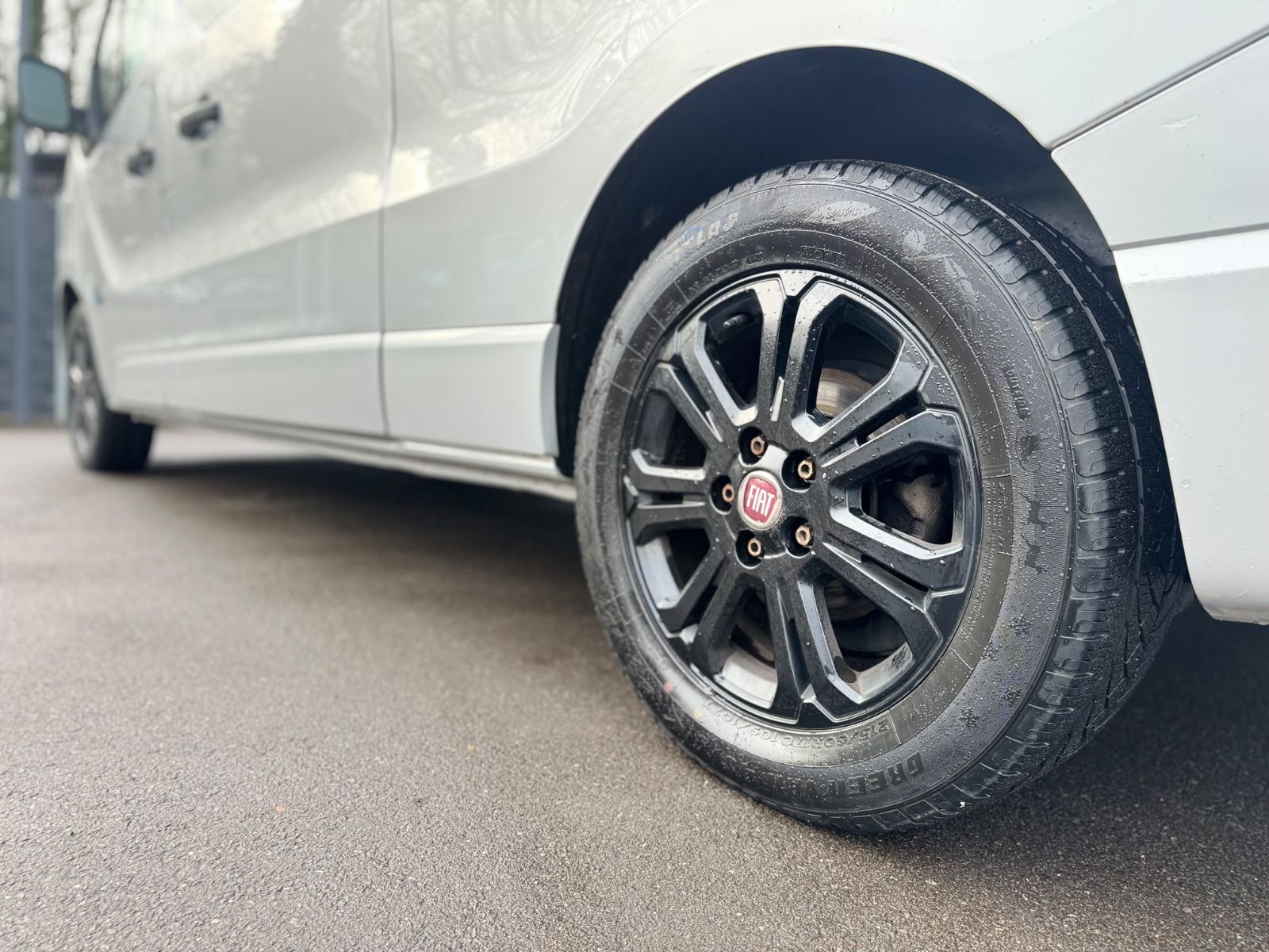 Fahrzeugabbildung Fiat Talento L2H1 FAMILY*8 SITZER*AHK*2.HD*KAMERA*