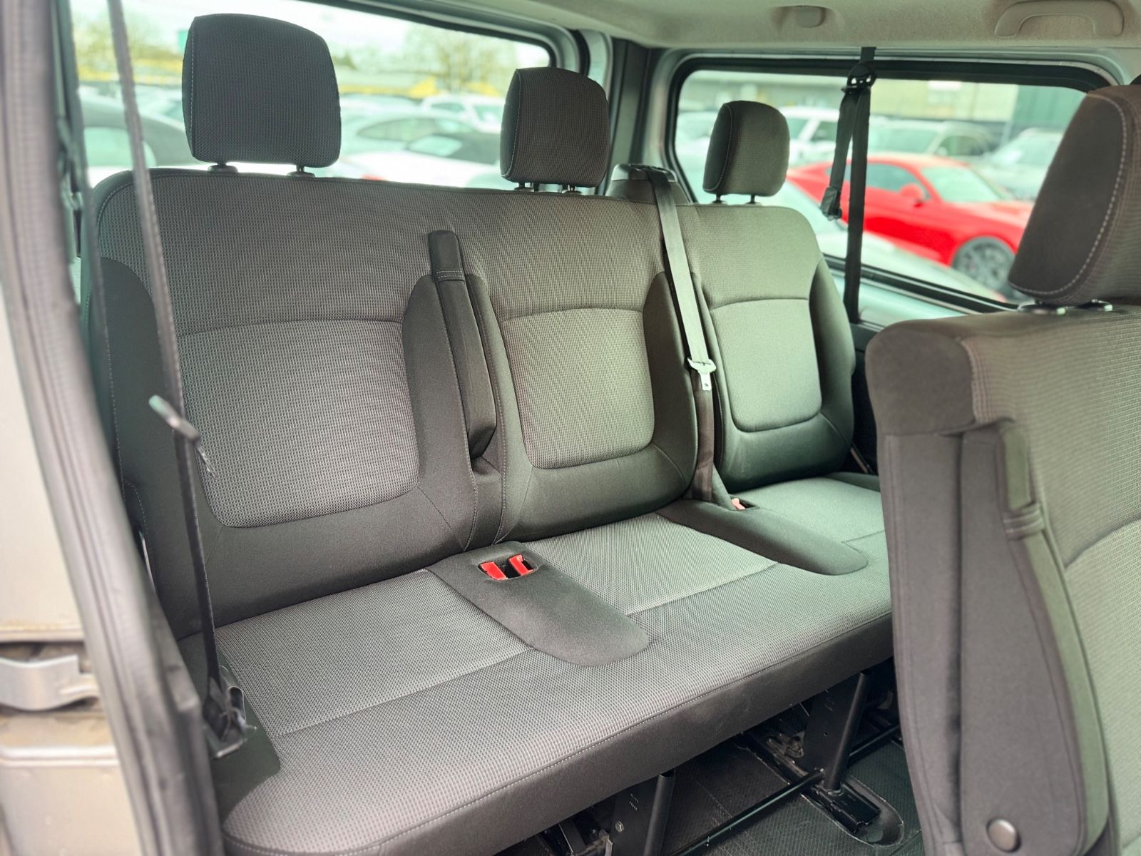 Fahrzeugabbildung Fiat Talento L2H1 FAMILY*8 SITZER*AHK*2.HD*KAMERA*