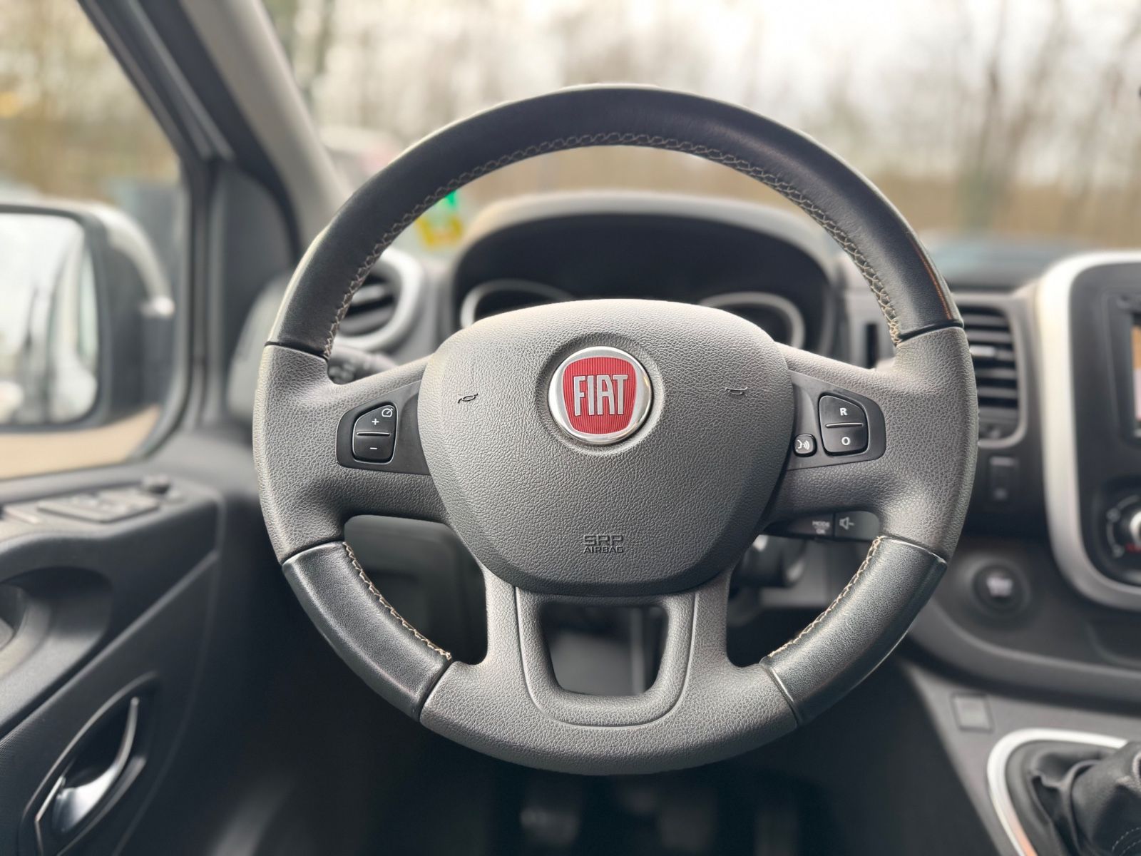 Fahrzeugabbildung Fiat Talento L2H1 FAMILY*8 SITZER*AHK*2.HD*KAMERA*