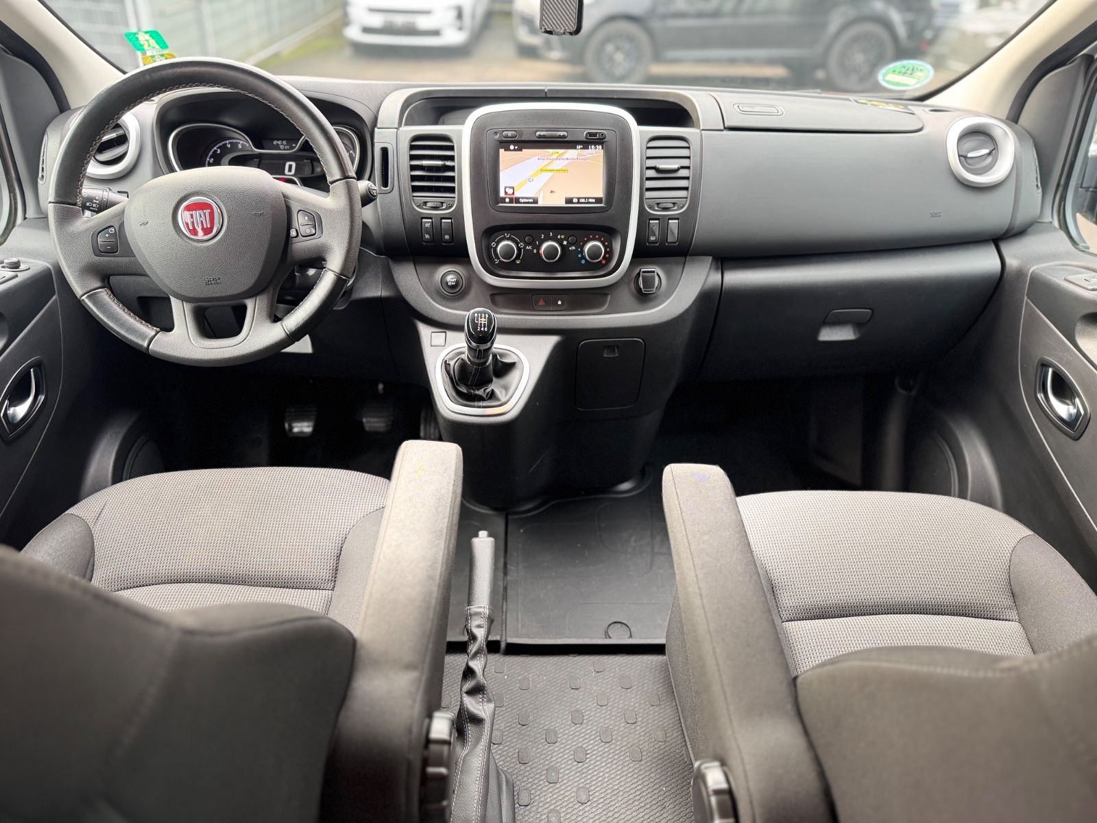 Fahrzeugabbildung Fiat Talento L2H1 FAMILY*8 SITZER*AHK*2.HD*KAMERA*