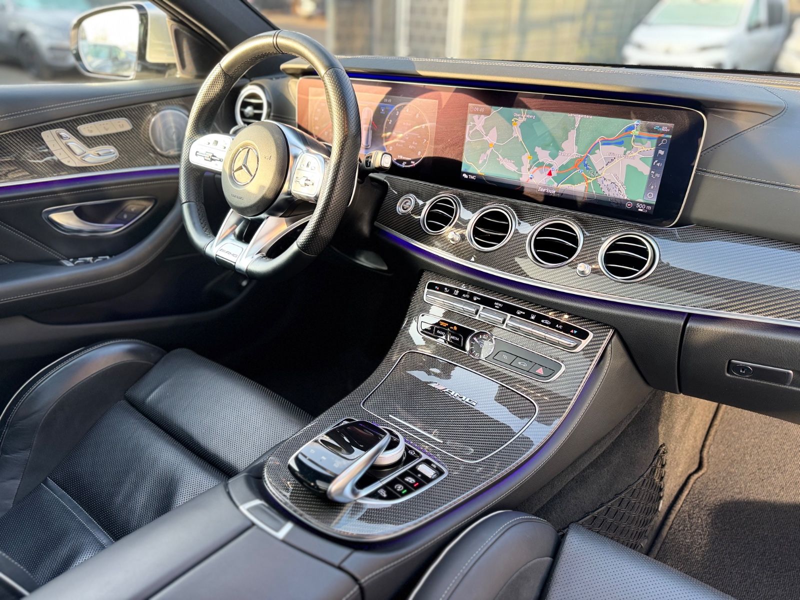 Fahrzeugabbildung Mercedes-Benz E 63S 4M T*PERFORMANCE-SITZE*CARBON*BURMESTER*