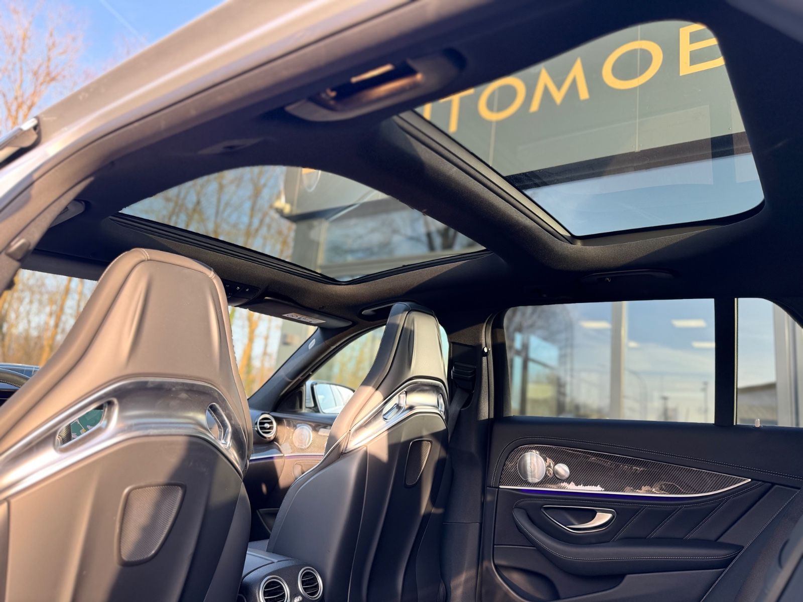 Fahrzeugabbildung Mercedes-Benz E 63S 4M T*PERFORMANCE-SITZE*CARBON*BURMESTER*