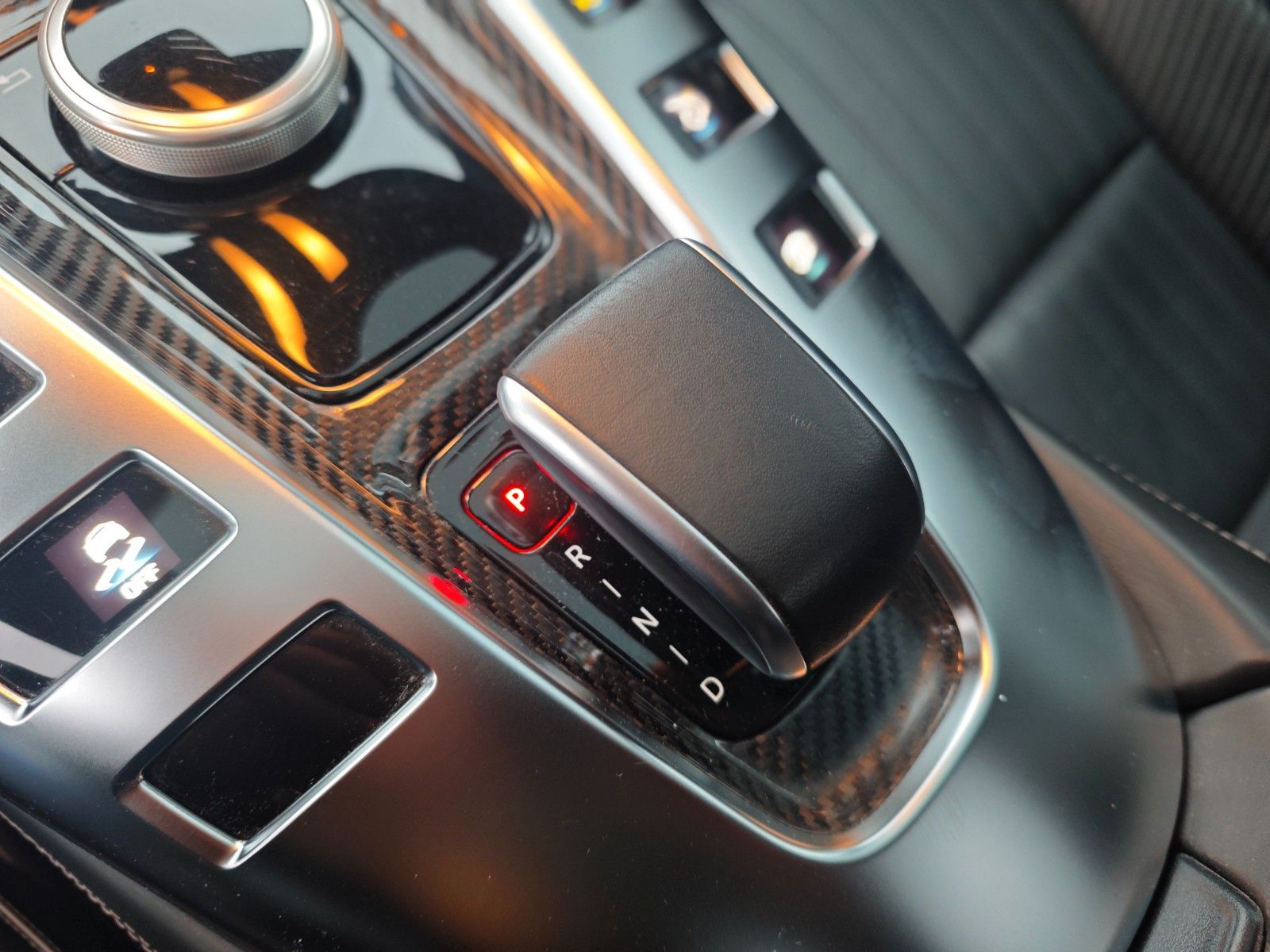 Fahrzeugabbildung Mercedes-Benz AMG GT COUPE*PANORAMA*BURMESTER*CARBON*