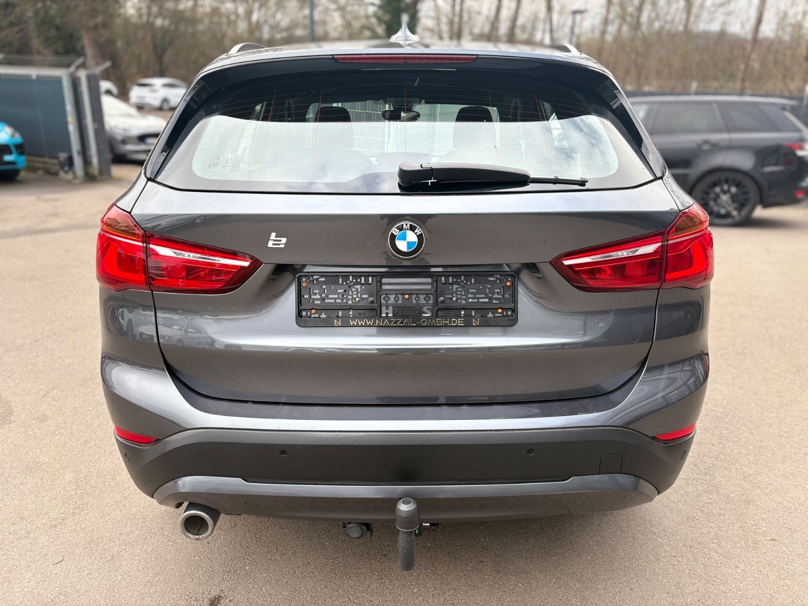 Fahrzeugabbildung BMW X1  ADVANTAGE*1.HD*AUT*PANORAMA*AHK*LEDER*TOP*