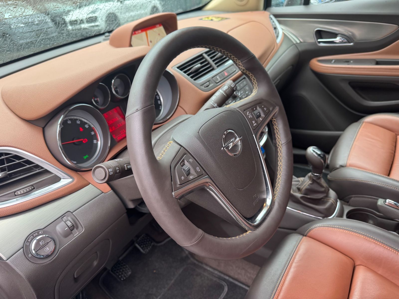 Fahrzeugabbildung Opel MOKKA*INNOVATION*LEDER BRAUN*KAMERA*NAVI*1.HD*