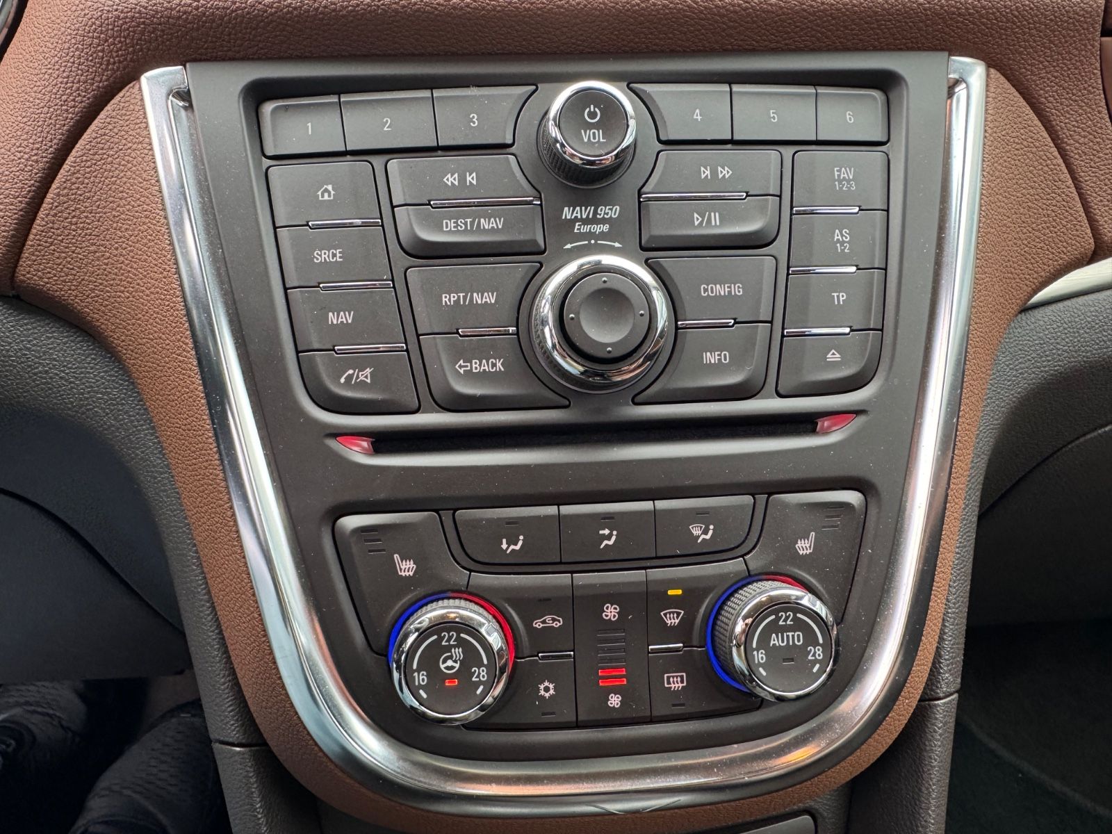 Fahrzeugabbildung Opel MOKKA*INNOVATION*LEDER BRAUN*KAMERA*NAVI*1.HD*