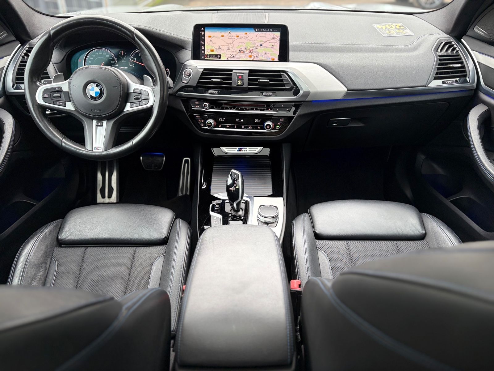 Fahrzeugabbildung BMW X3 M40i SHADOW LINE*LED*NAVI*LEDER*PANORAMA*