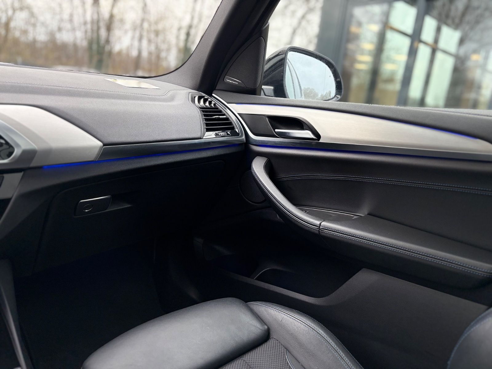 Fahrzeugabbildung BMW X3 M40i SHADOW LINE*LED*NAVI*LEDER*PANORAMA*