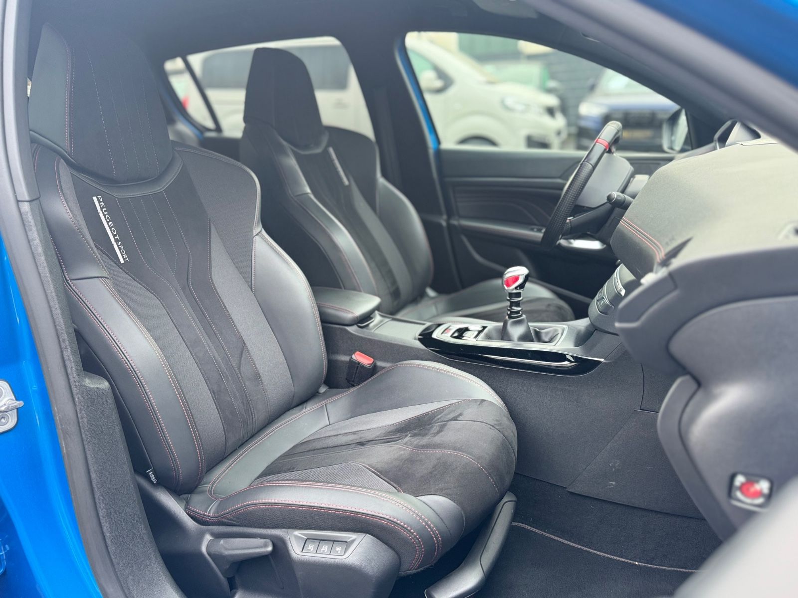Fahrzeugabbildung Peugeot 308 GTI *VOLL-LED*NAVI*SHZ*R-KAMERA*PANORAMA*