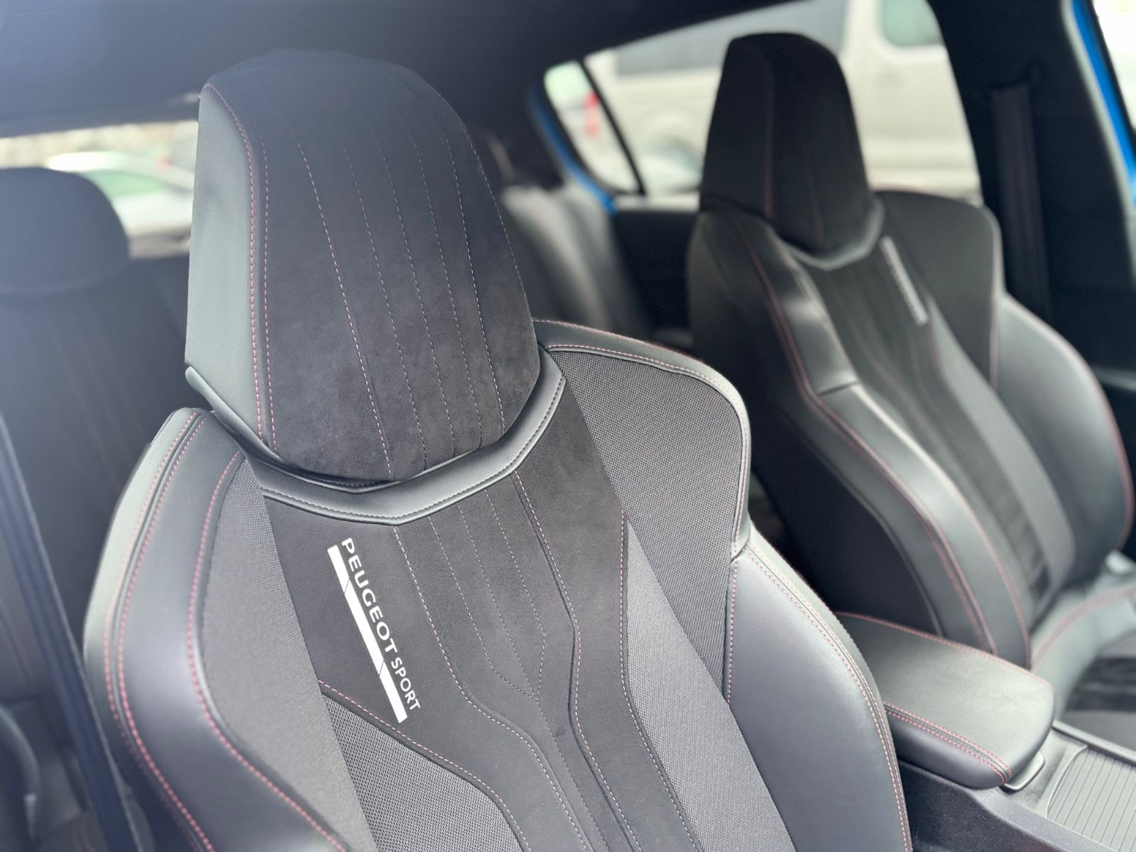 Fahrzeugabbildung Peugeot 308 GTI *VOLL-LED*NAVI*SHZ*R-KAMERA*PANORAMA*