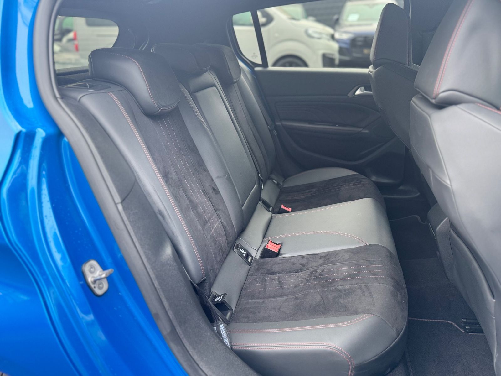 Fahrzeugabbildung Peugeot 308 GTI *VOLL-LED*NAVI*SHZ*R-KAMERA*PANORAMA*