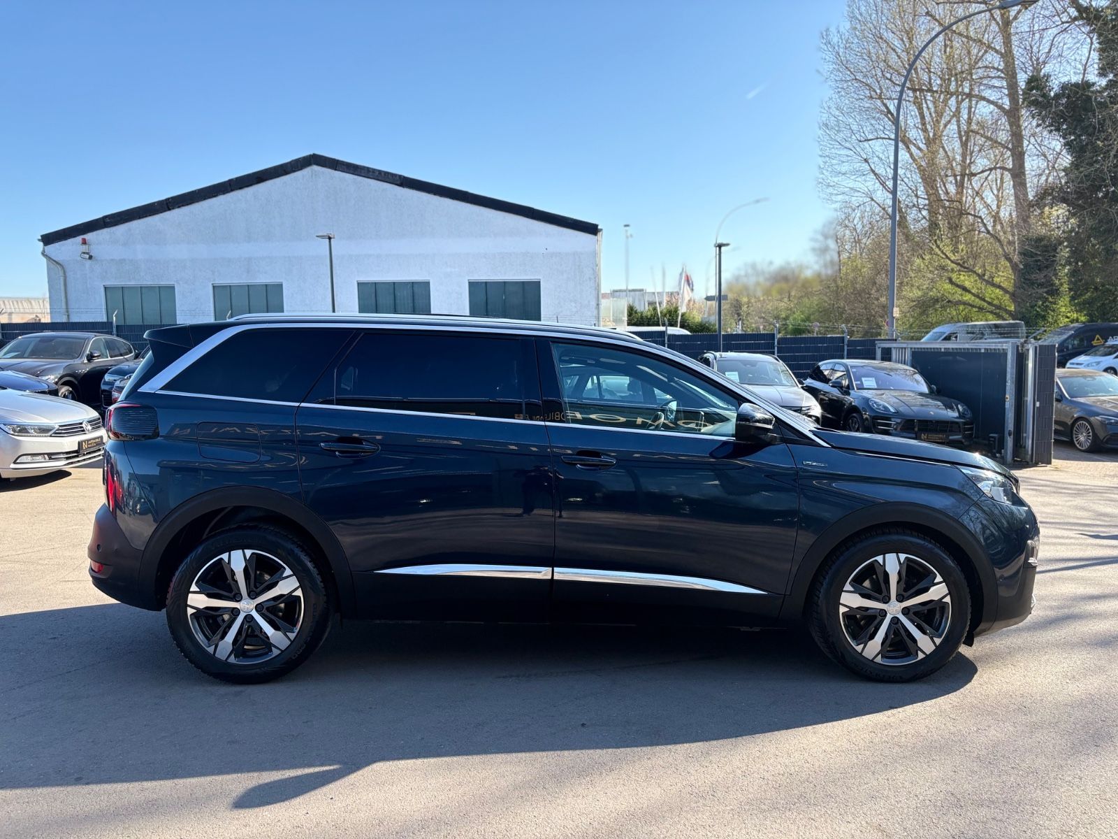 Fahrzeugabbildung Peugeot 5008 ALLURE GT-LINE*PANORAMA*LEDER*KLIMA