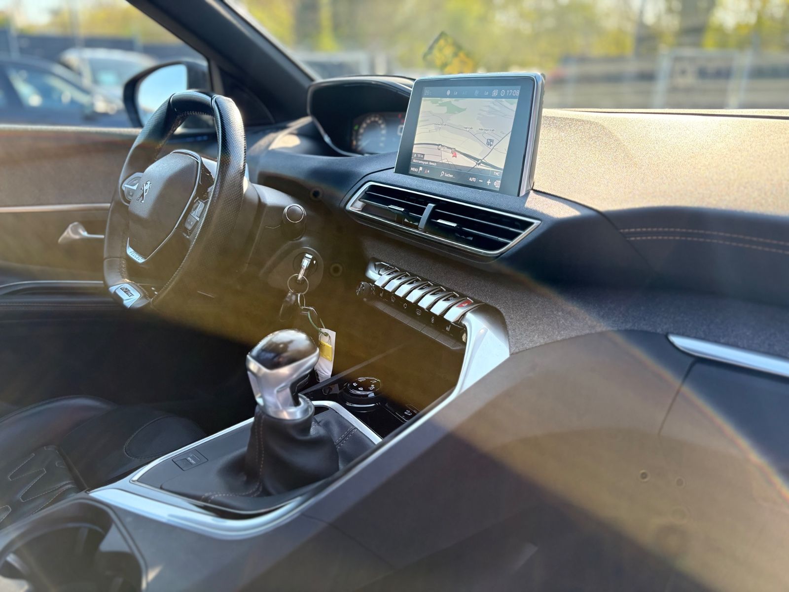 Fahrzeugabbildung Peugeot 5008 ALLURE GT-LINE*PANORAMA*LEDER*KLIMA