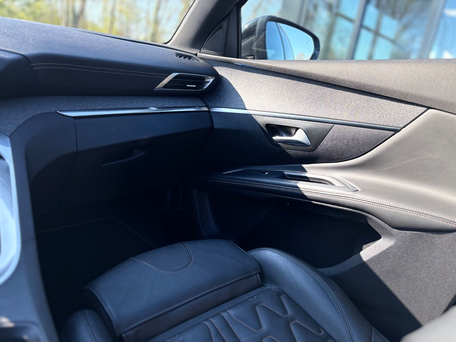 Fahrzeugabbildung Peugeot 5008 ALLURE GT-LINE*PANORAMA*LEDER*KLIMA