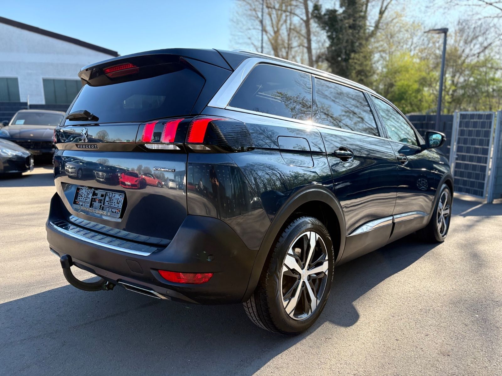 Fahrzeugabbildung Peugeot 5008 ALLURE GT-LINE*PANORAMA*LEDER*KLIMA