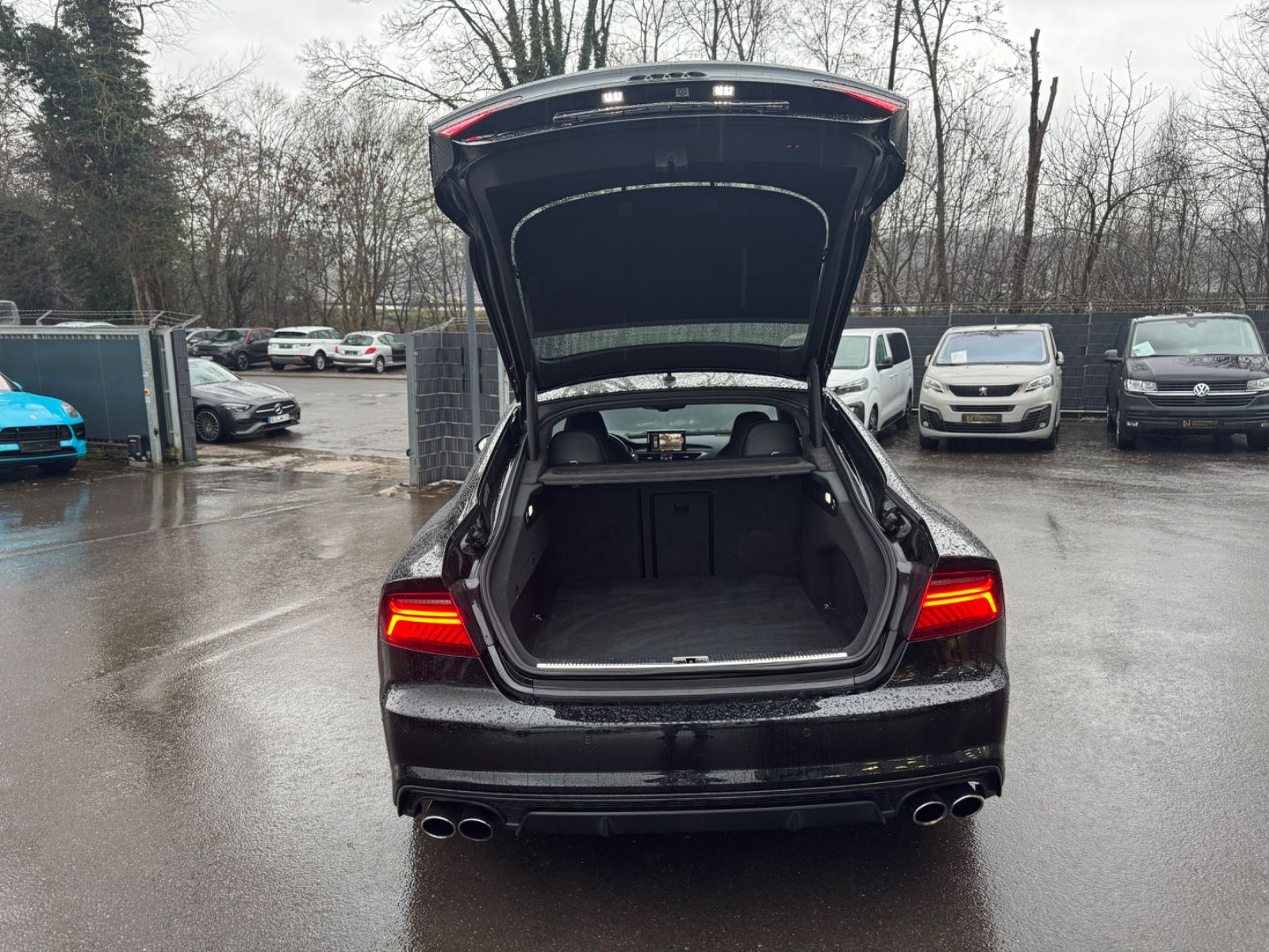Fahrzeugabbildung Audi S7 SPORTBACK 4.0 TFSI*MATRIX*BOSE*S-SITZE*TOP*