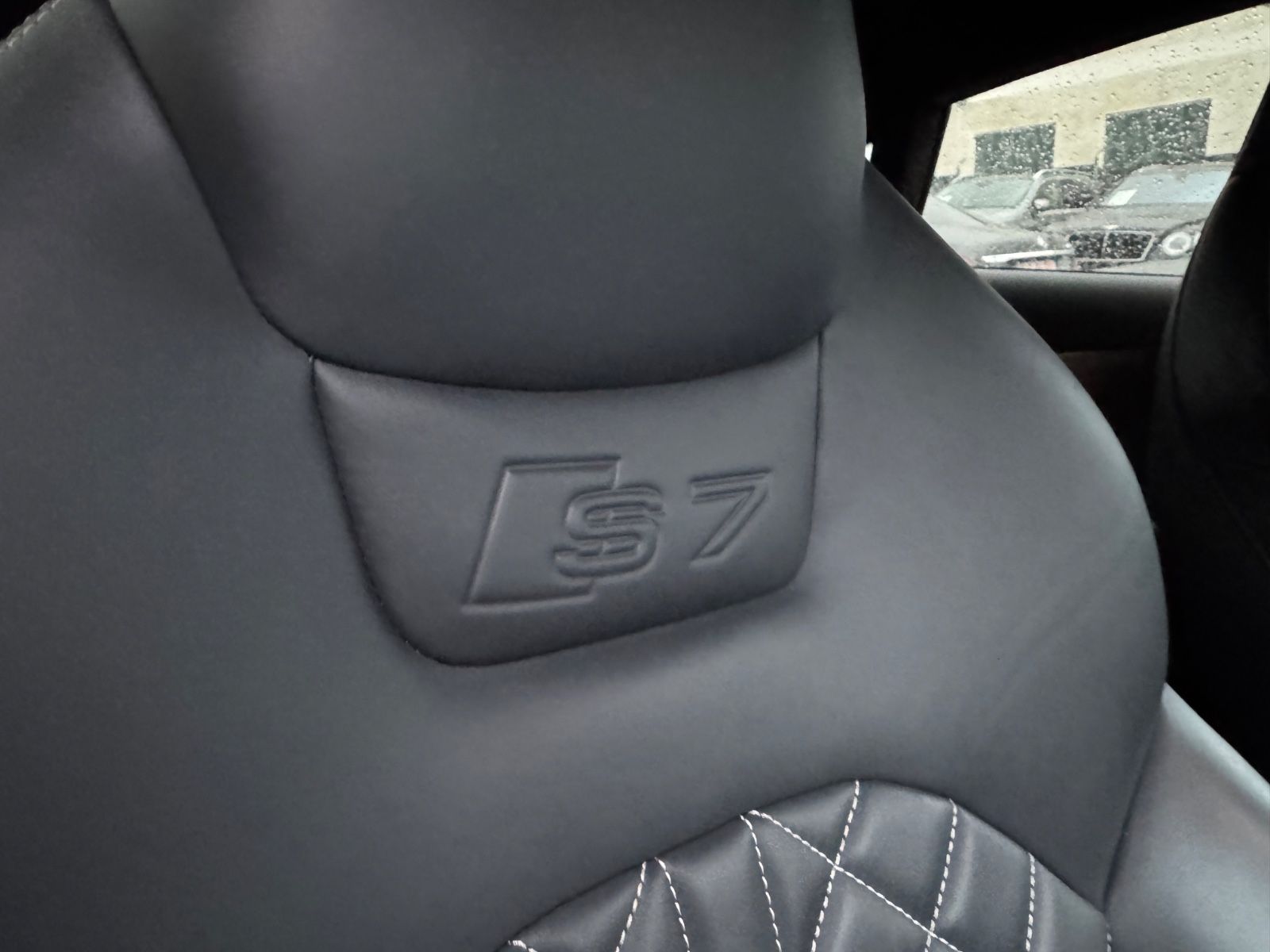 Fahrzeugabbildung Audi S7 SPORTBACK 4.0 TFSI*MATRIX*BOSE*S-SITZE*TOP*